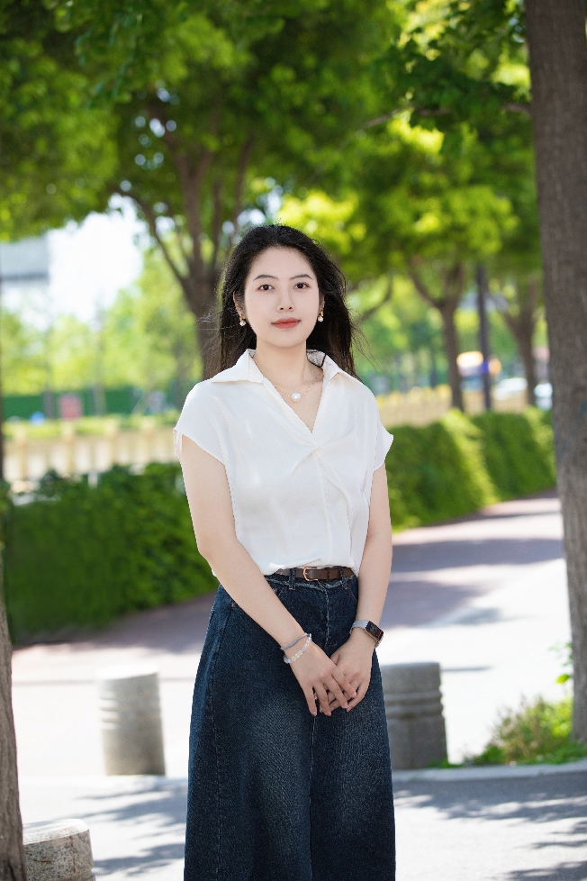 王婧婕(1).jpg